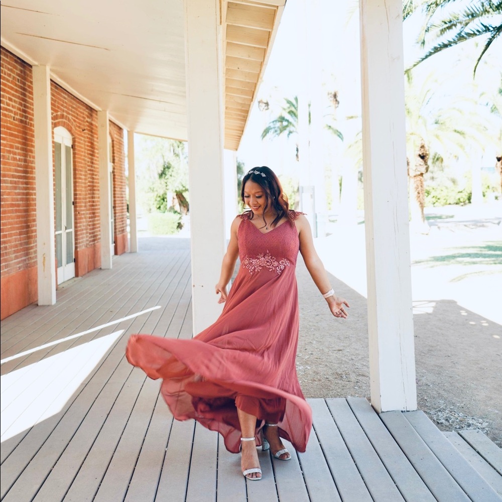 Elegant prom dresse/ bridesmaid dress (Large)